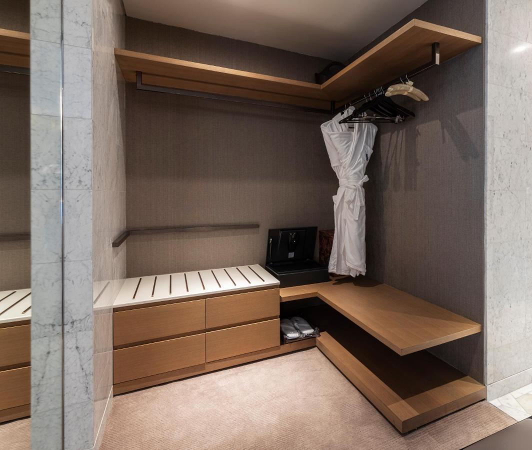 Royal Suite F&B